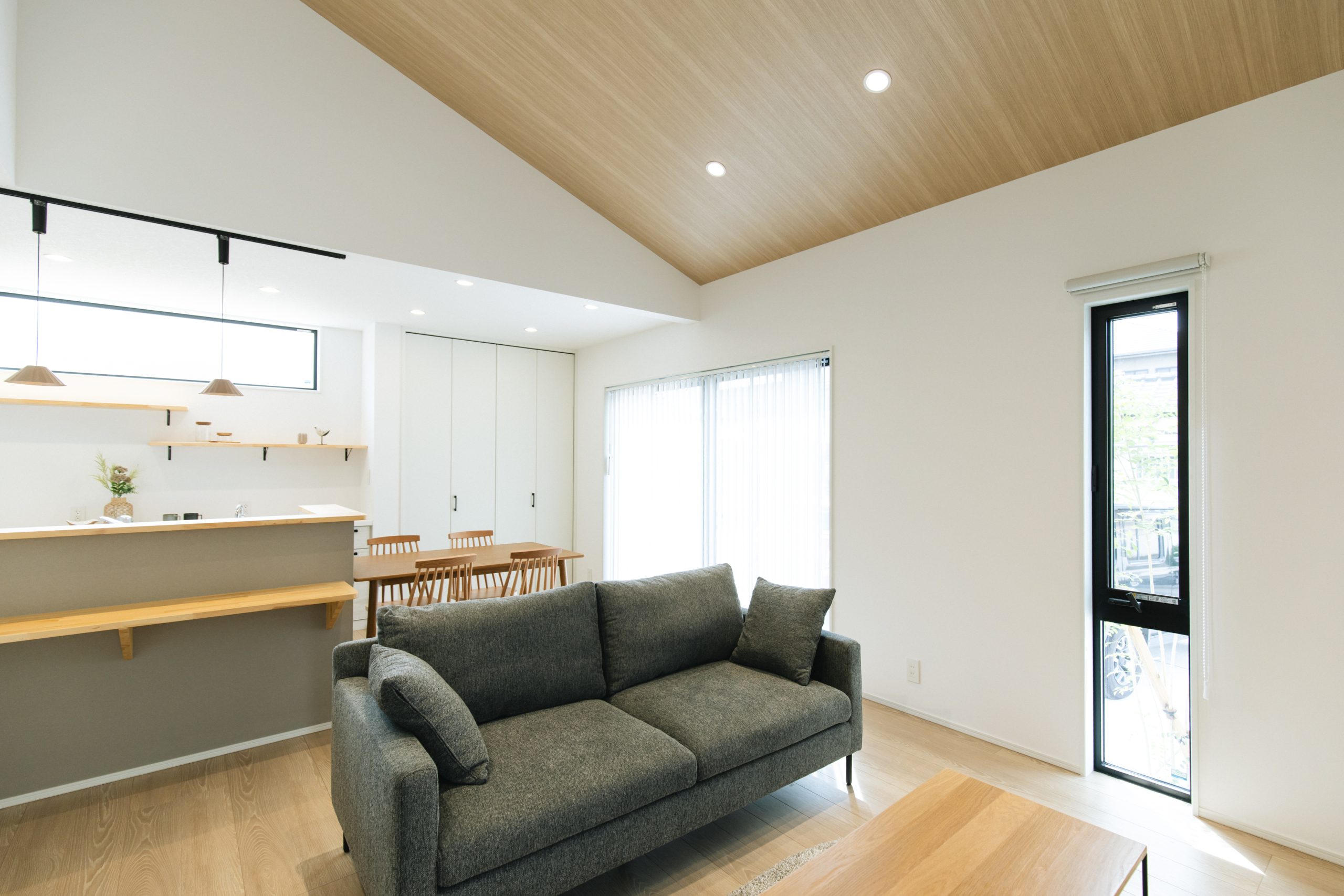 平屋の暮らしやすさと2階建てのゆとり