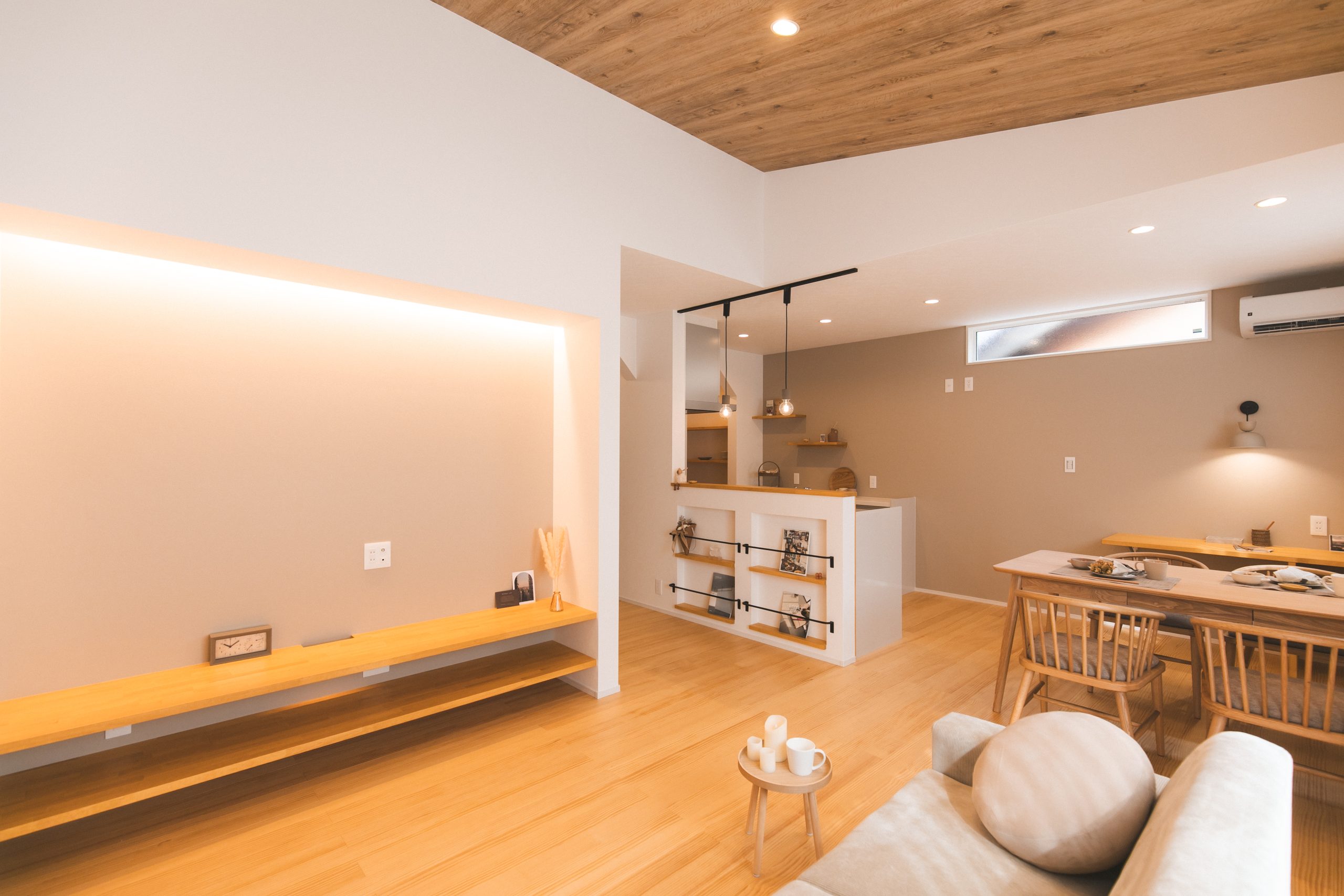 松山市南斎院町 「1.5階建て」3LDKモデルハウス