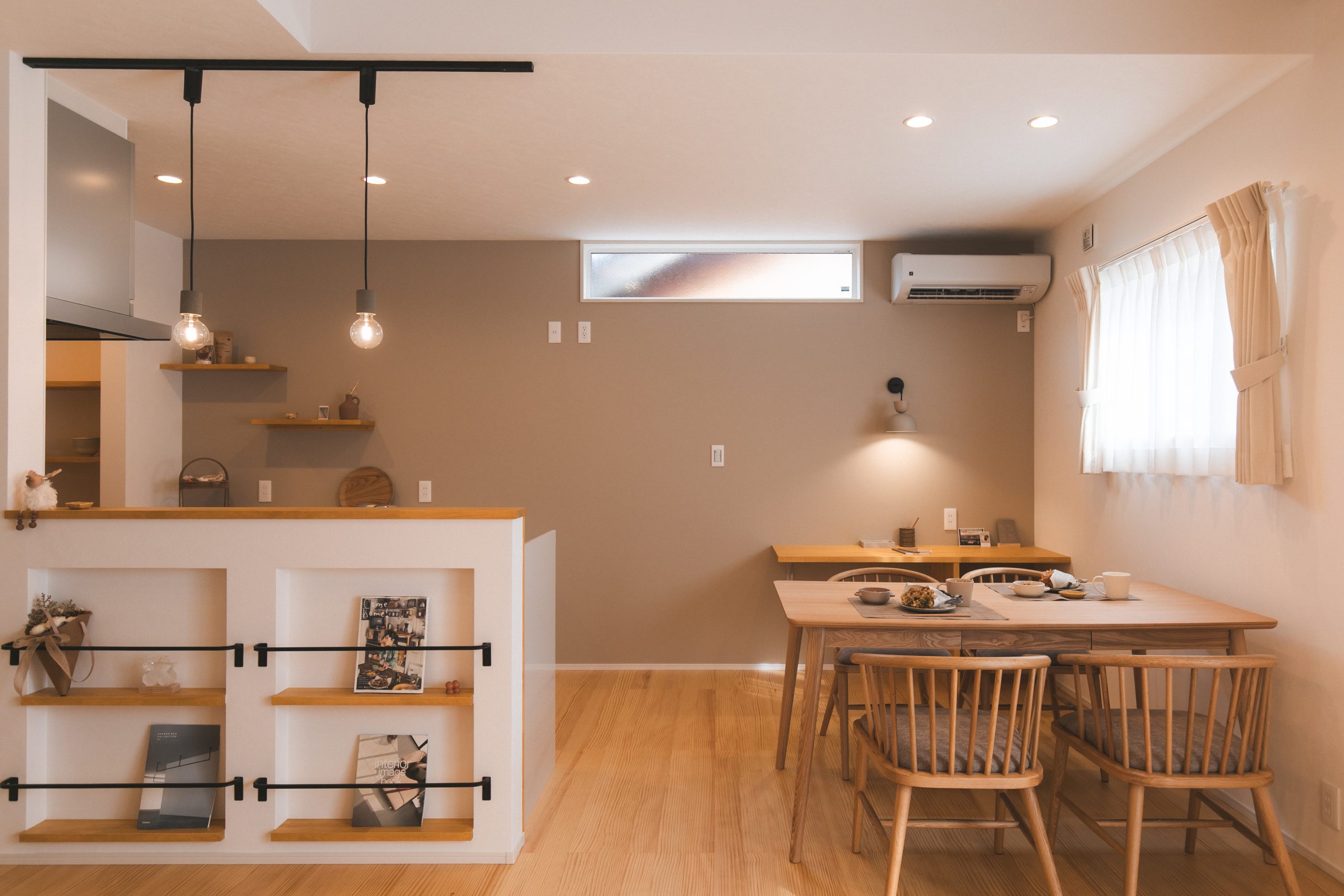 松山市南斎院町 「1.5階建て」3LDKモデルハウス