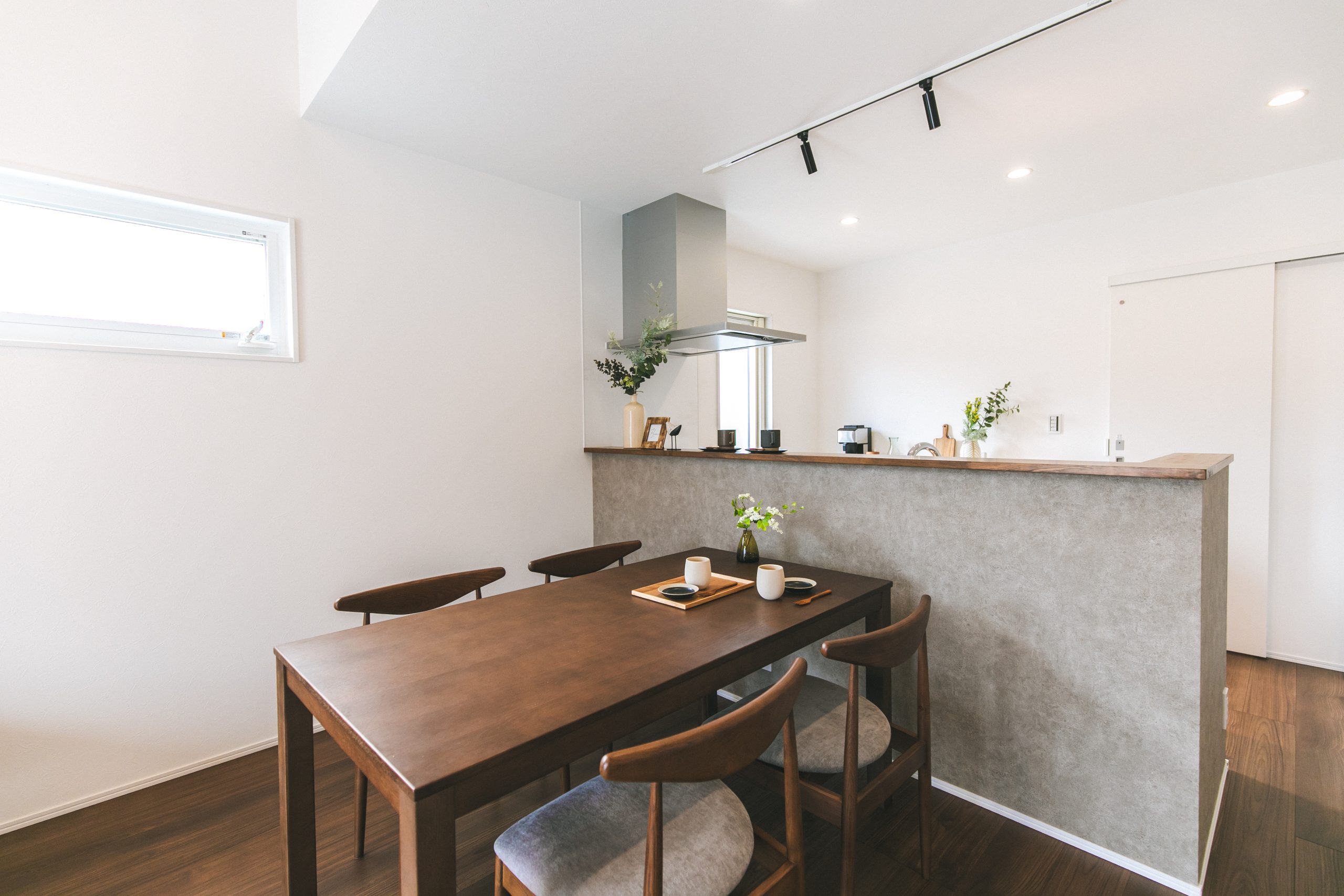 松山市森松町 平屋モデルハウス