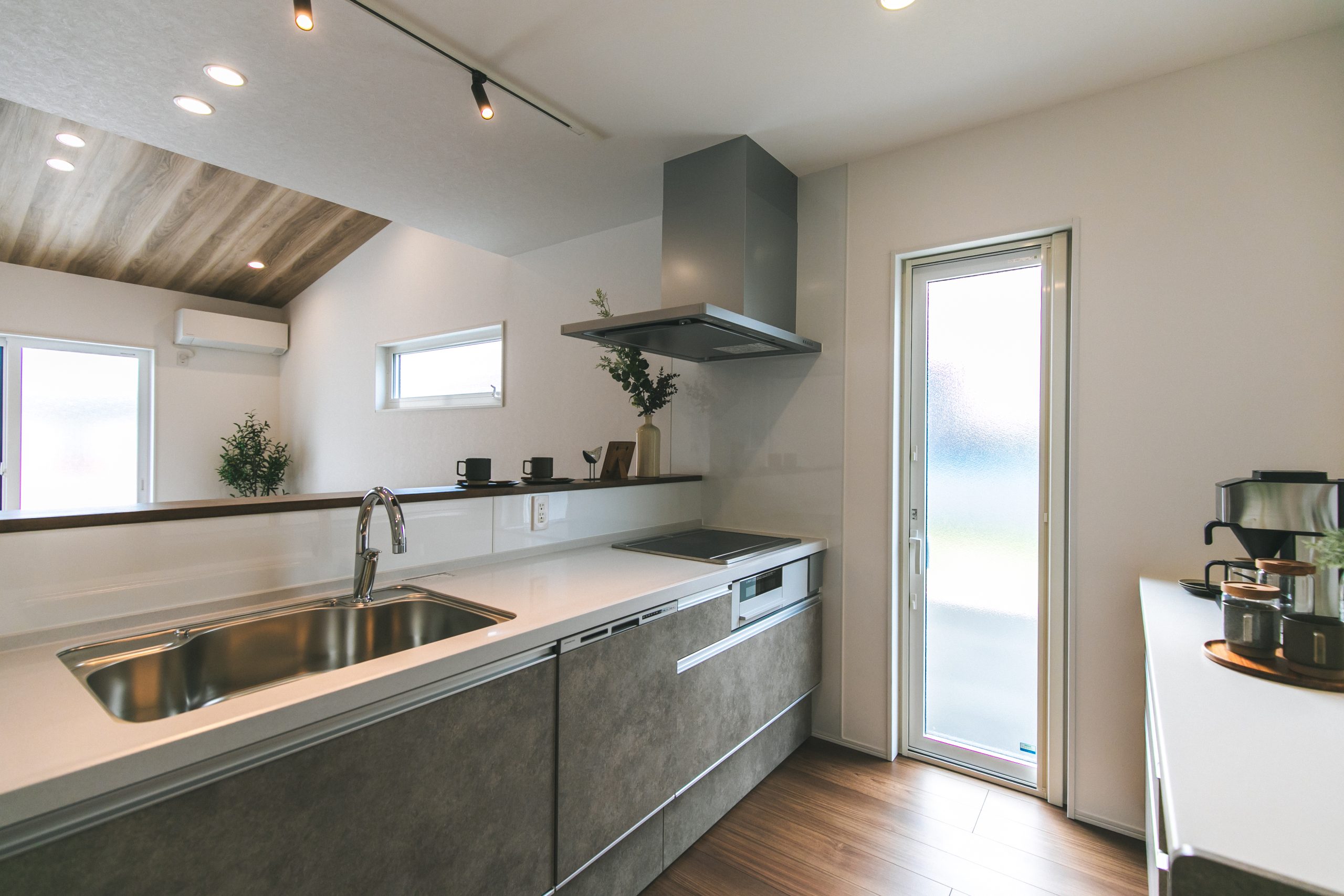 松山市森松町 平屋モデルハウス