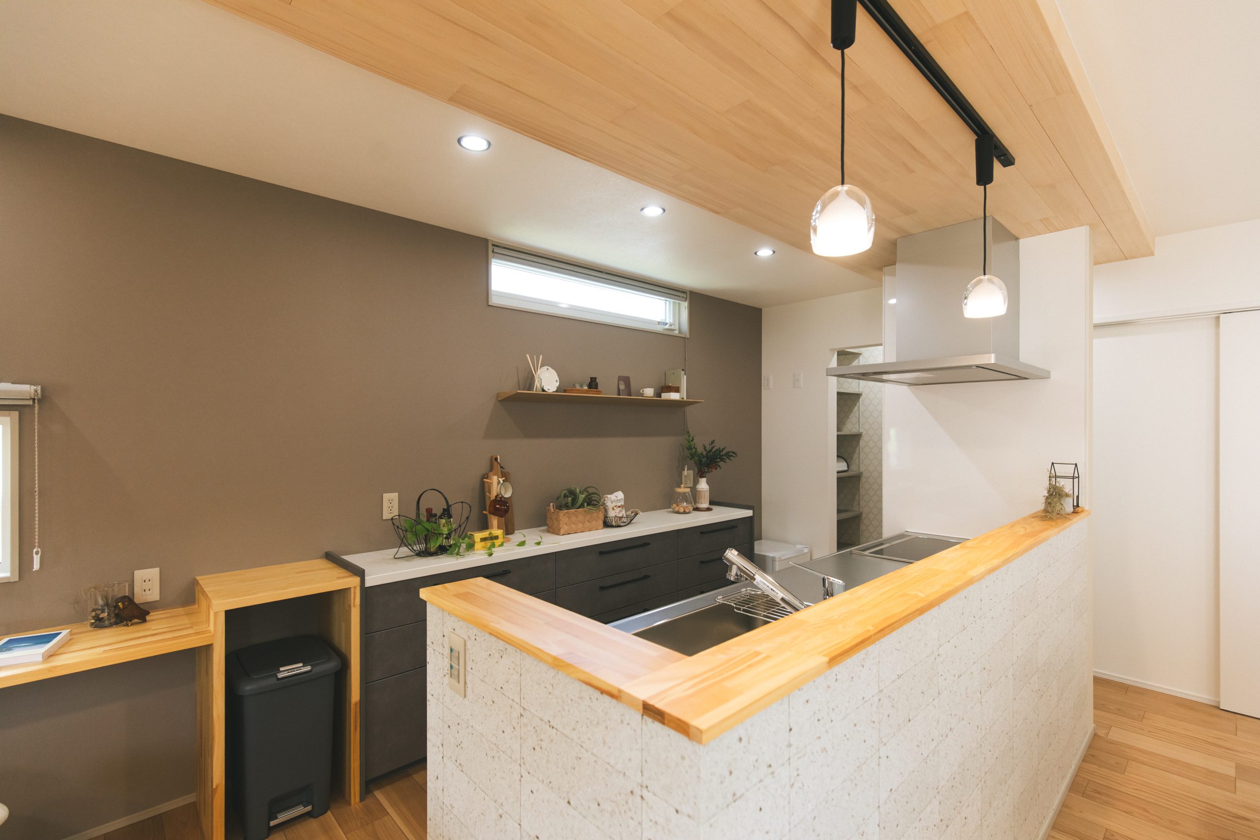 松山市東野「1.5階建て」モデルハウス