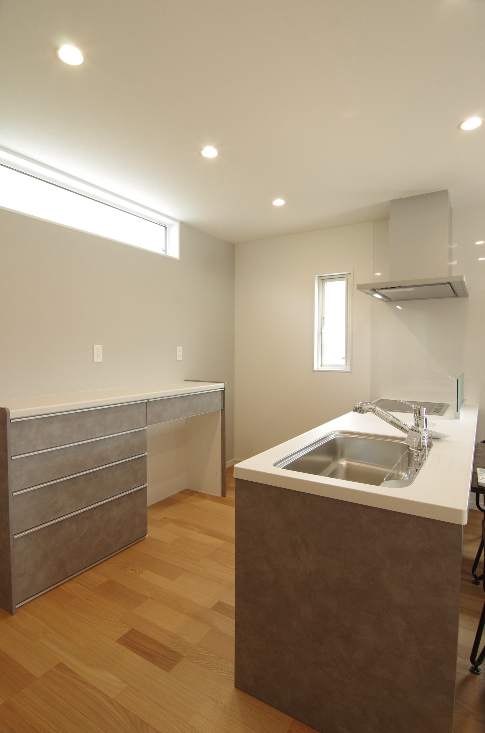 東広島市八本松町米満 「1.5階建て」モデルハウス