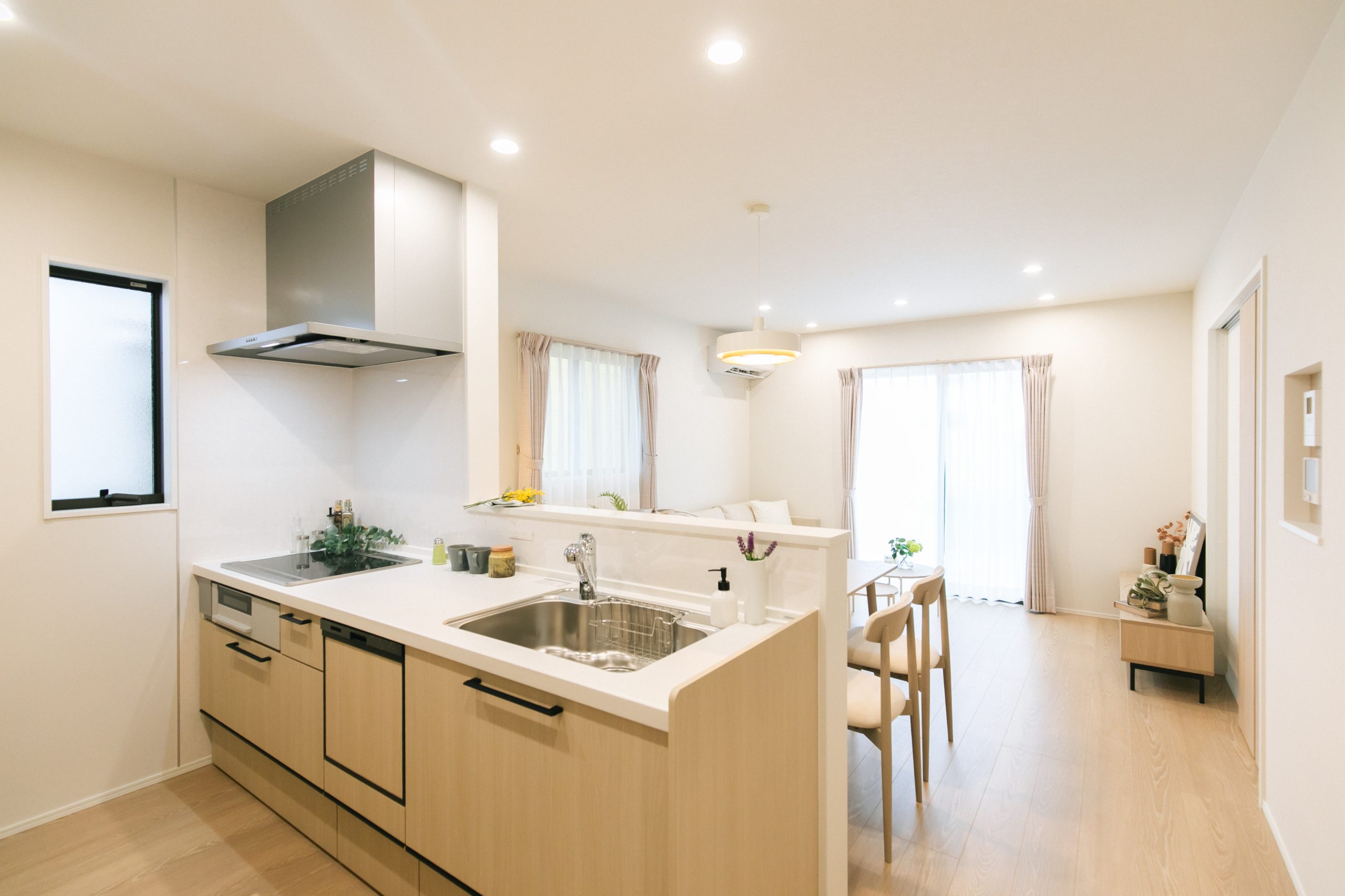 今治市北日吉町「1.5階建て」モデルハウス